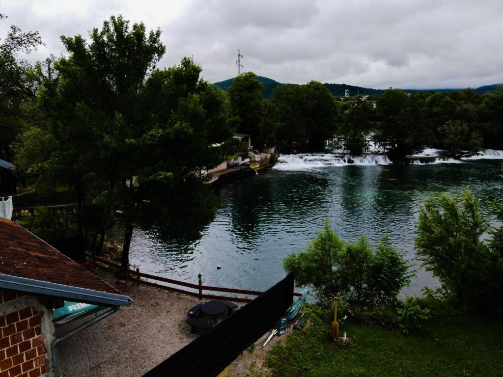 Holiday Home Waterfall View Bihać Dış mekan fotoğraf